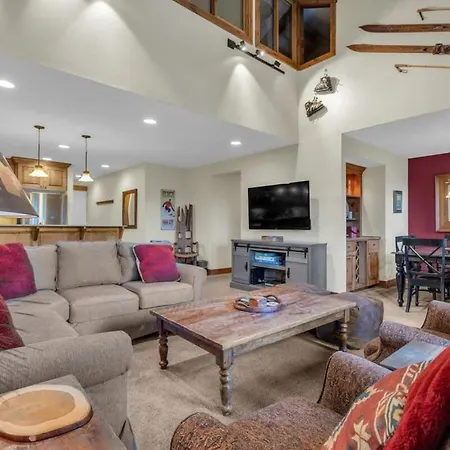Ski In Ski Out 3Br Steps From Ski Resort